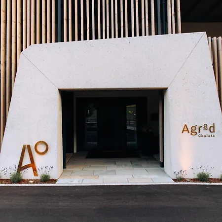 호텔 Agrad